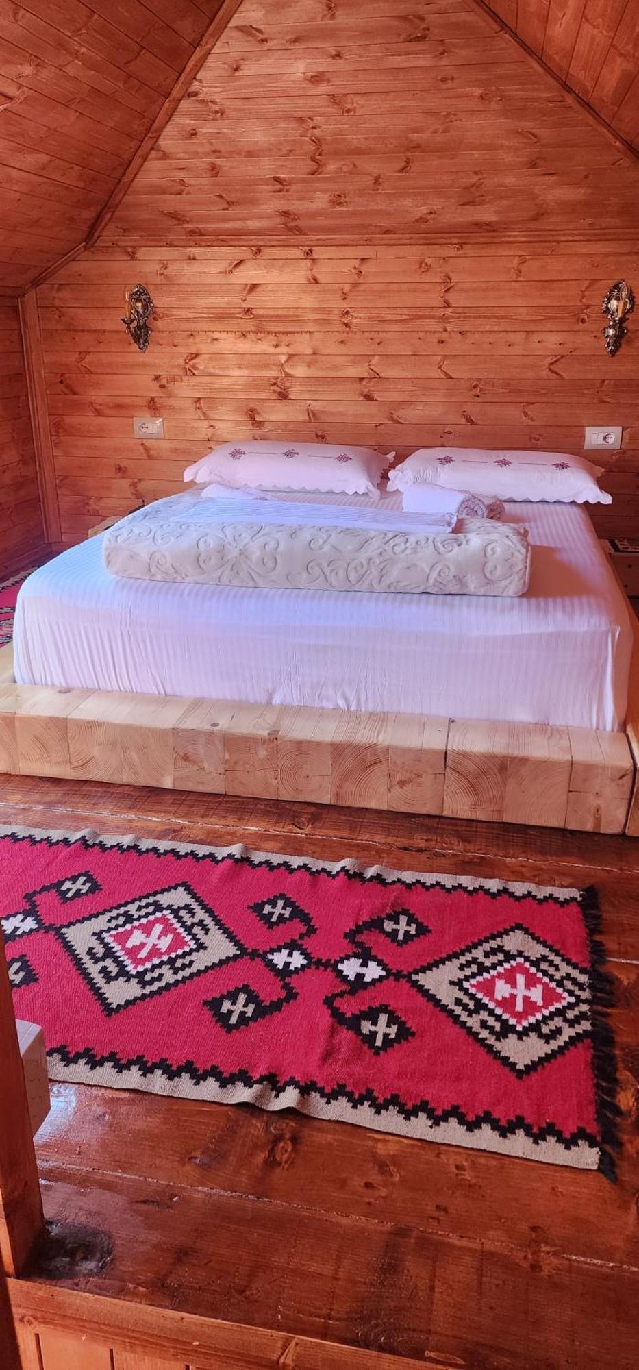 Silver Hill Guesthouse Gjirokastër Eksteriør billede